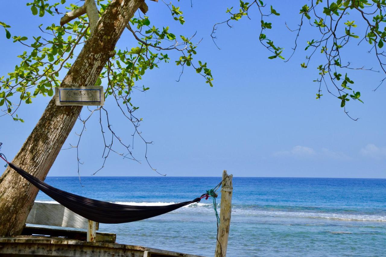 Pulau Unauna Pristine Paradise Dive Resort - Togean Islands, Una Una מראה חיצוני תמונה